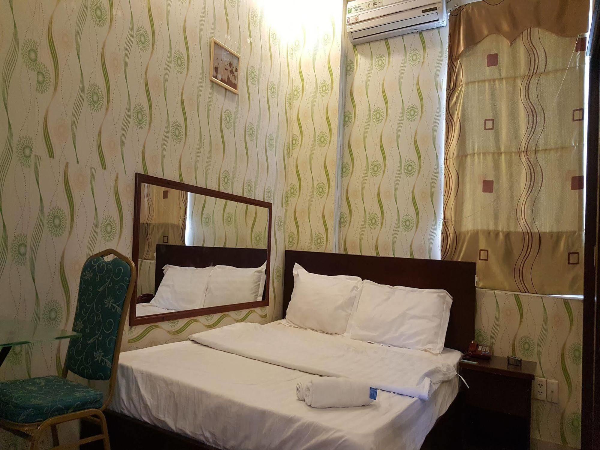 Lucky Hotel Хошимин Экстерьер фото
