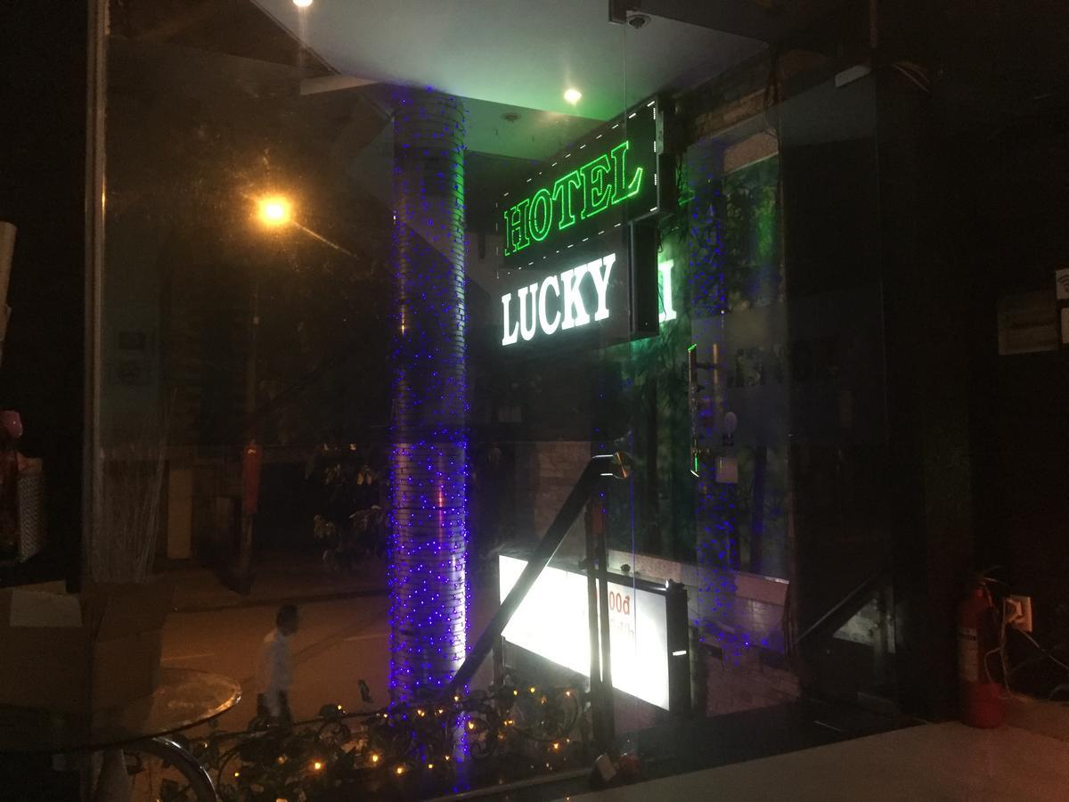 Lucky Hotel Хошимин Экстерьер фото